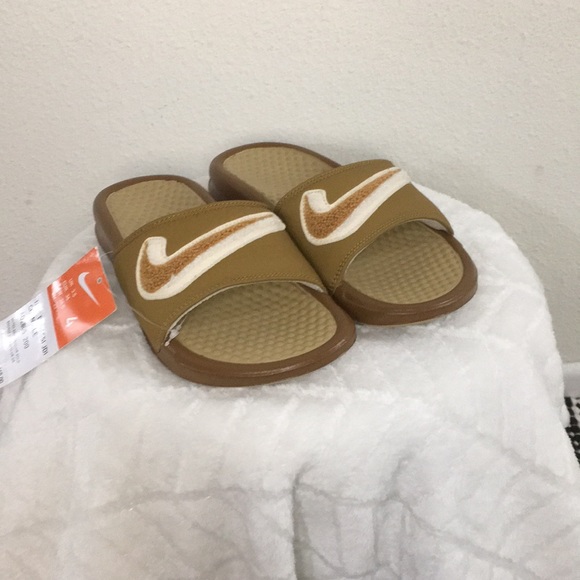Nike Benassi Jdi Chenille Sandals 